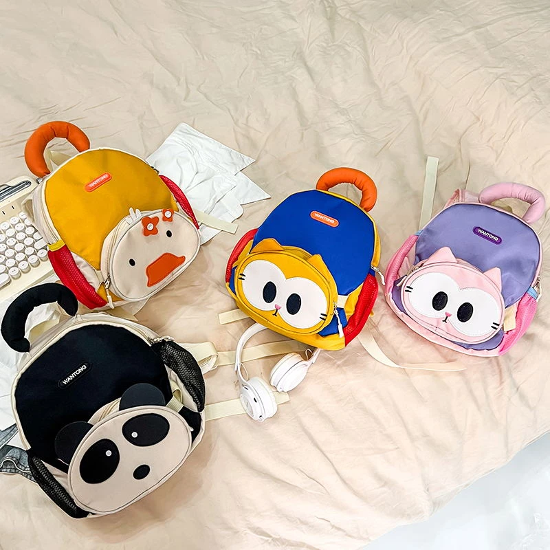 新款宝宝幼儿园外出书包女童可爱卡通男孩背包超轻儿童双肩包女孩