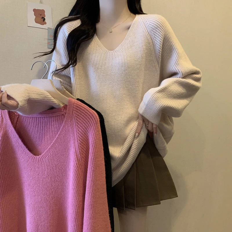 时髦慵懒风长袖V领毛衣女秋冬大码微胖mm宽松显瘦套头女士针织衫