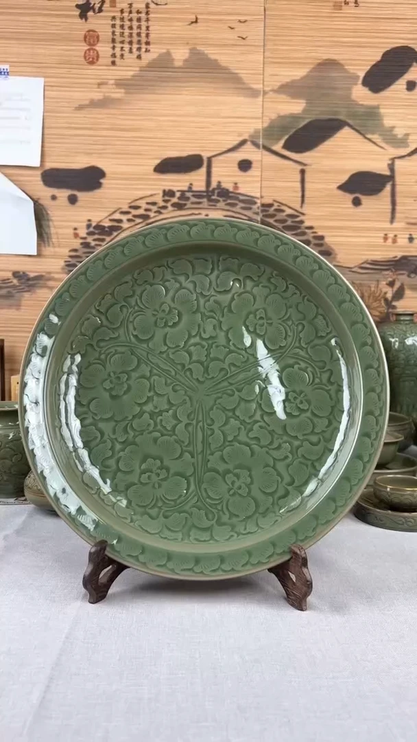 【闪购商品】瓷其他纯手工秘色缠枝牡丹大赏盘