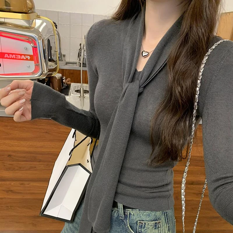 挂脖系带v领设计感内搭毛衣女2024新款深秋初冬高级感针织衫上衣