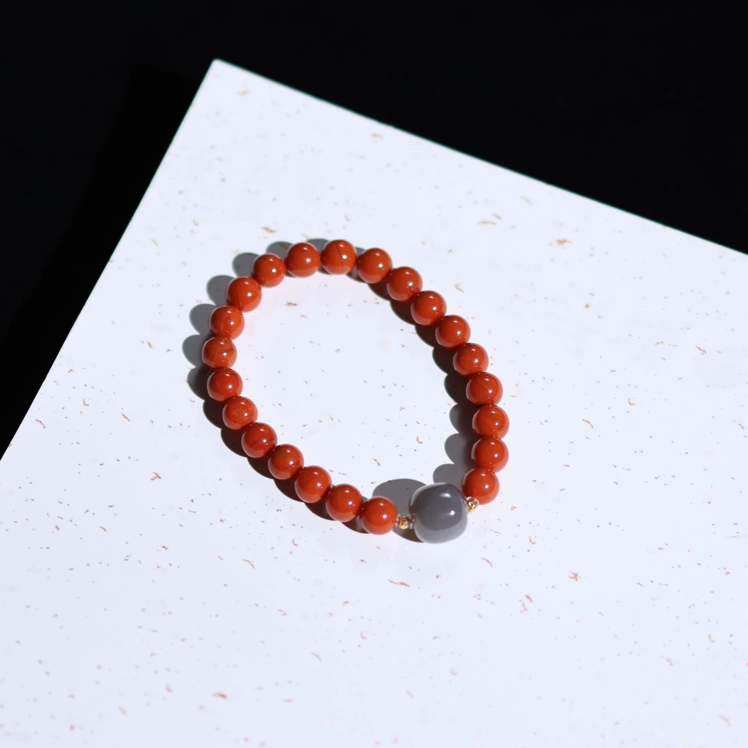 南红手链**8mm左右*18k金镶嵌*烟紫路路通红色时尚老型单圈素圈