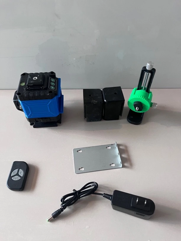 小丽定制12线超亮紫光水平仪