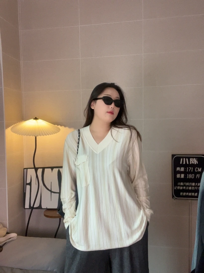 清货  大码V领条纹套头T恤针织衫早秋大码慵懒宽松休闲设计感小众