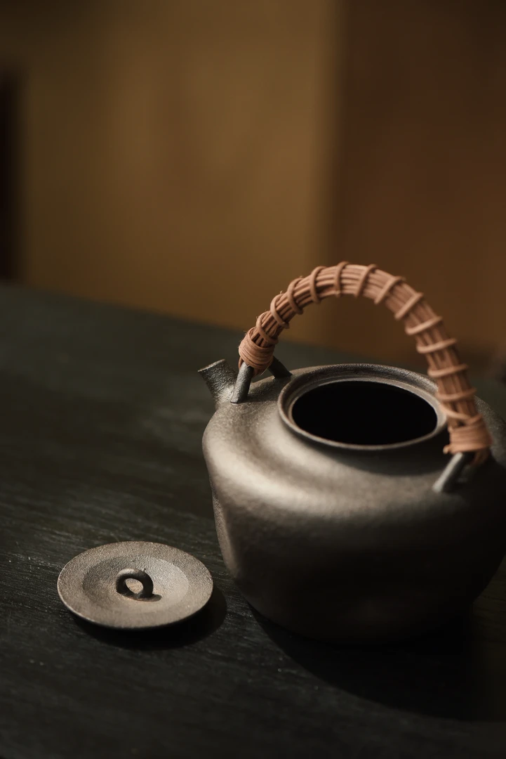 《月韫》提梁煮水壶