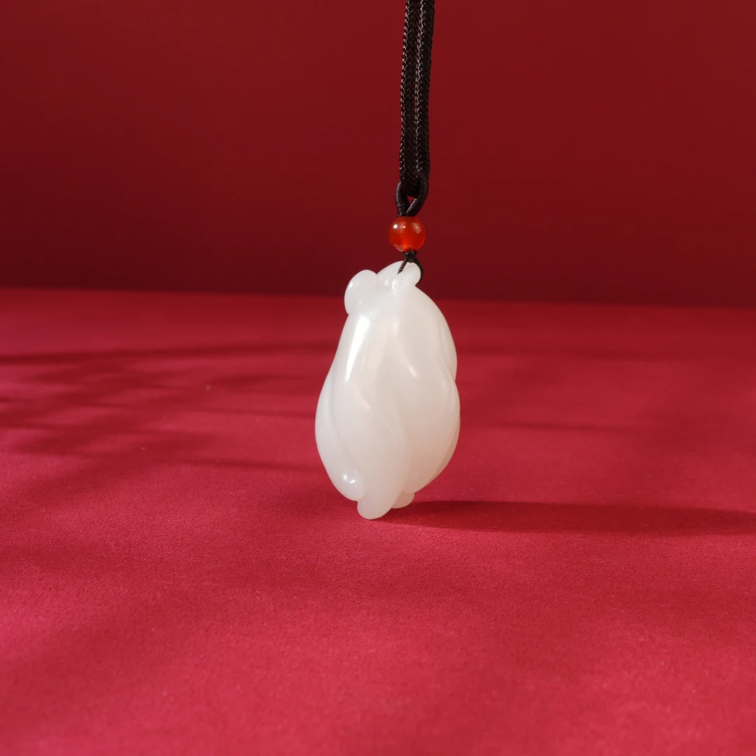 盟世玉和田玉白玉羊脂玉挂件（佛手瓜）