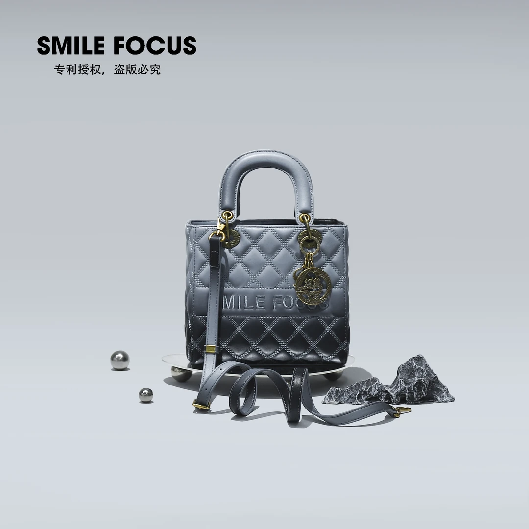 SMILE FOCUS/新款女士气质小香风渐变菱格斜挎包（2277）