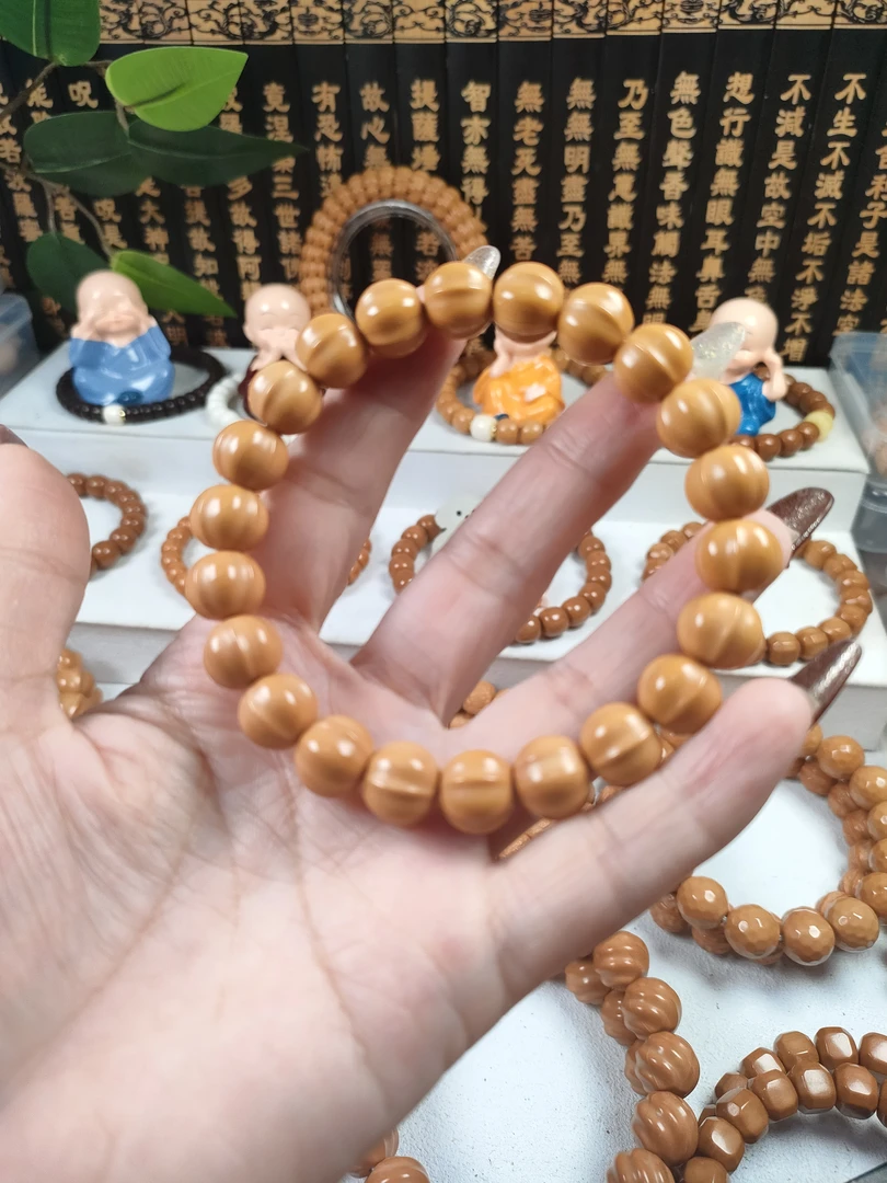 全品精品猴头手串鲨鱼10 11 13  14Q