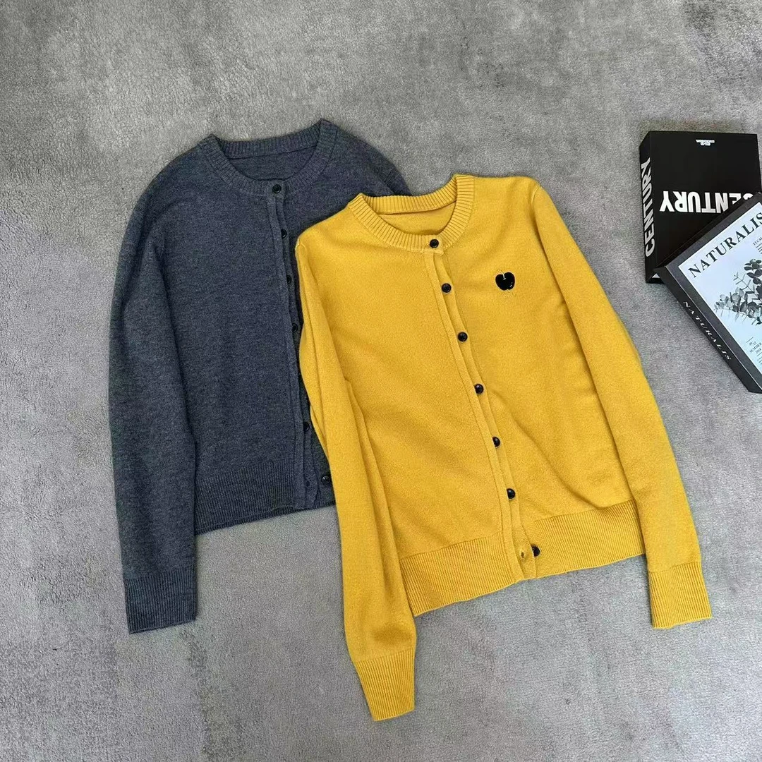 【米可家】苹果刺绣双排门襟100全羊毛简约毛衣开衫70263（不可机洗）