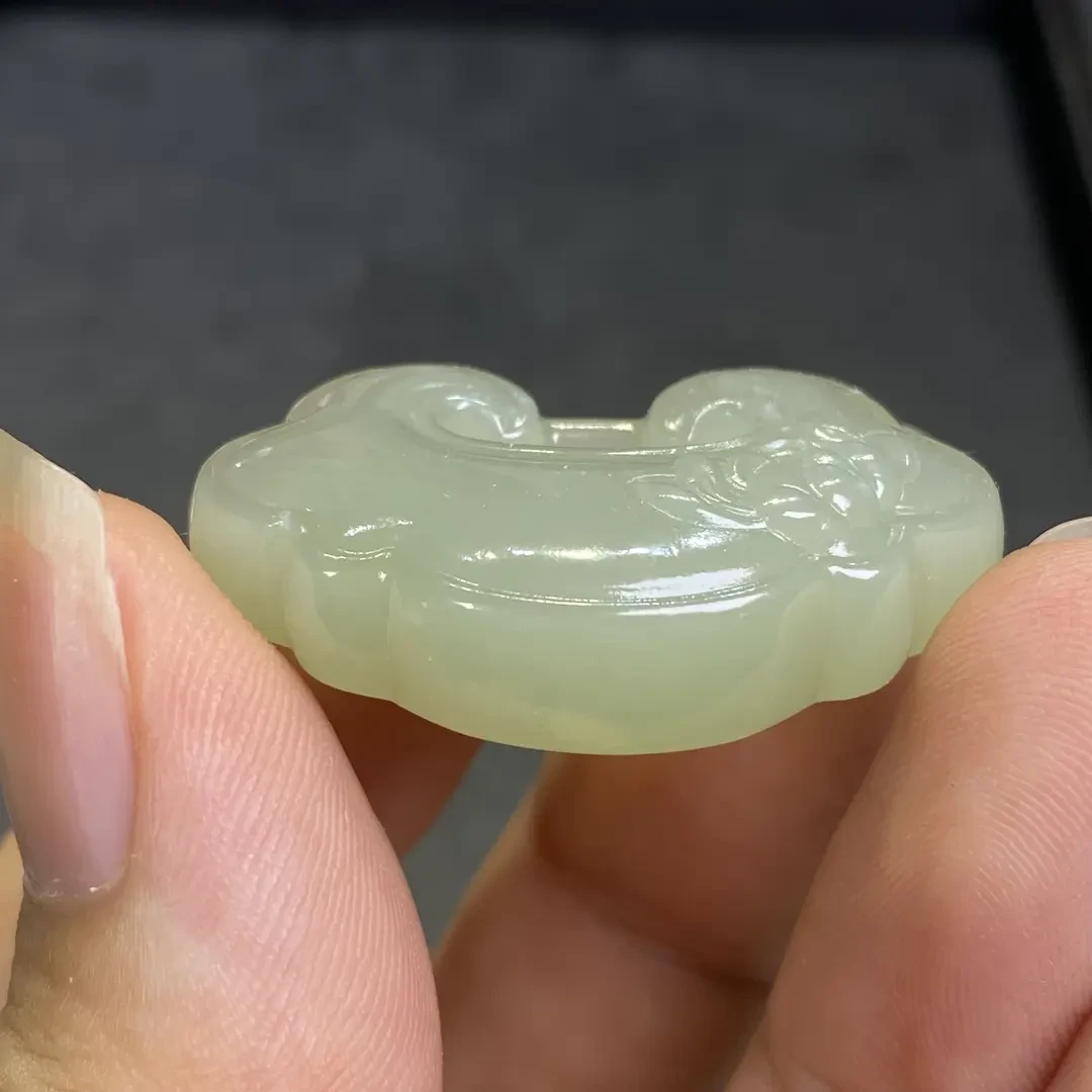 正品和田玉莲花祥云如意锁长命百岁锁宝宝锁平安吉祥多样性发货