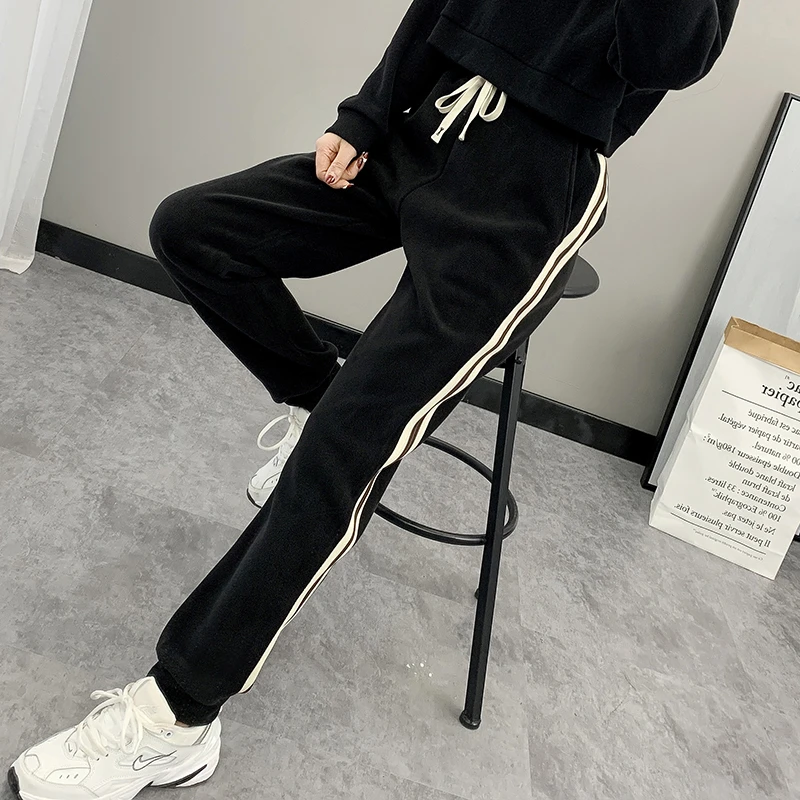 秋冬抓绒裤2023新款宽松百搭休闲时尚女裤束腿运动裤女士潮流显瘦