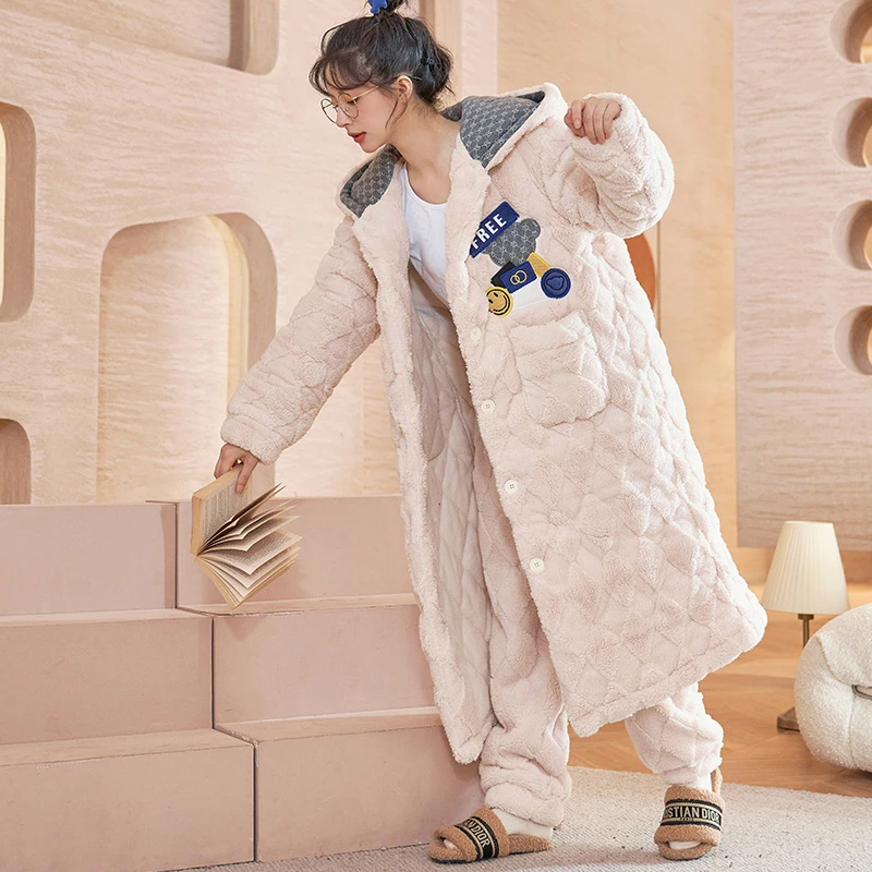 三层夹棉加厚冬季法兰绒睡袍韩版连帽珊瑚绒睡衣女士家居服 8921