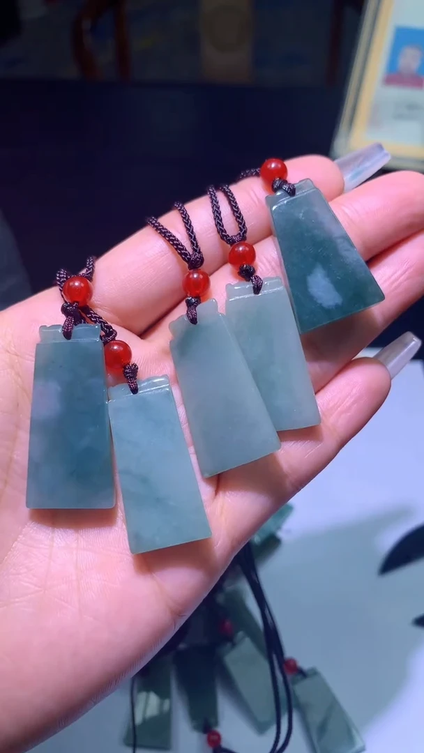 【闪购商品】翡翠颈饰未镶嵌00021523多样性发一