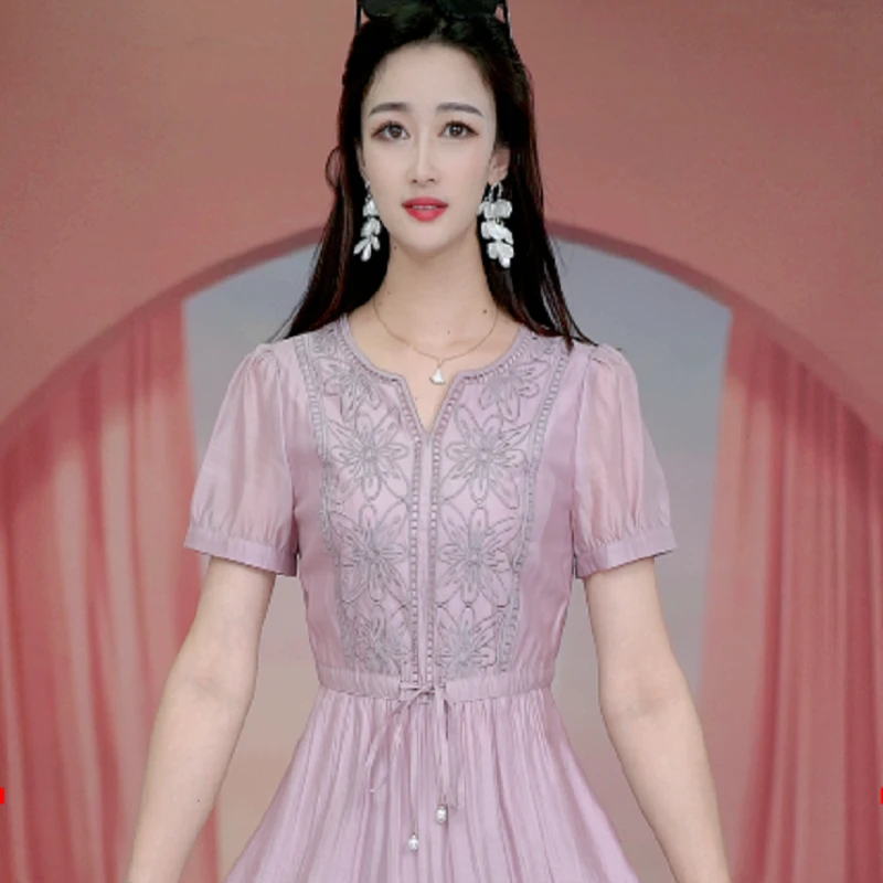 新款气质婉约修身减龄简约大方连衣裙L-4XL