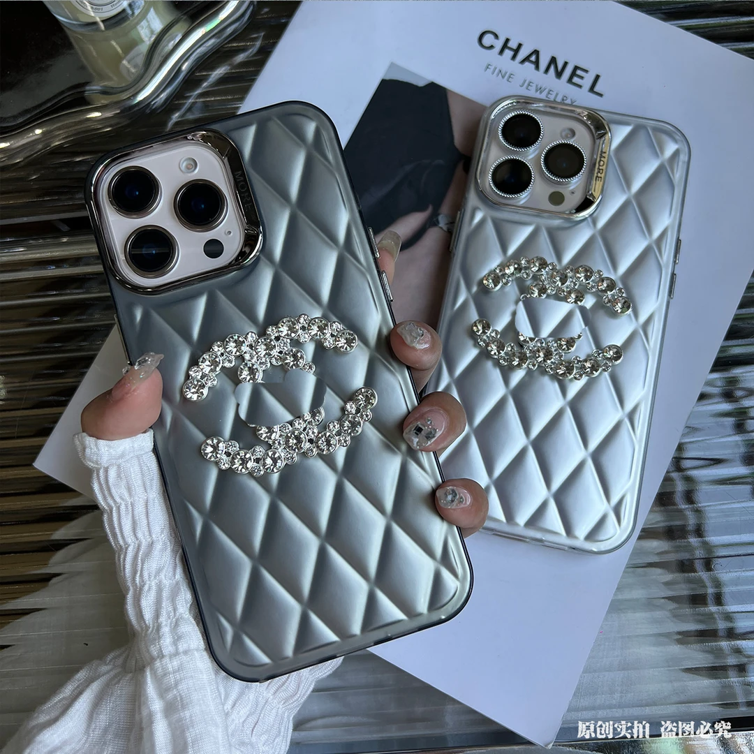 适用于苹果11-16手机壳iPhone大孔全包闪钻小香菱形肤感轻奢潮牌
