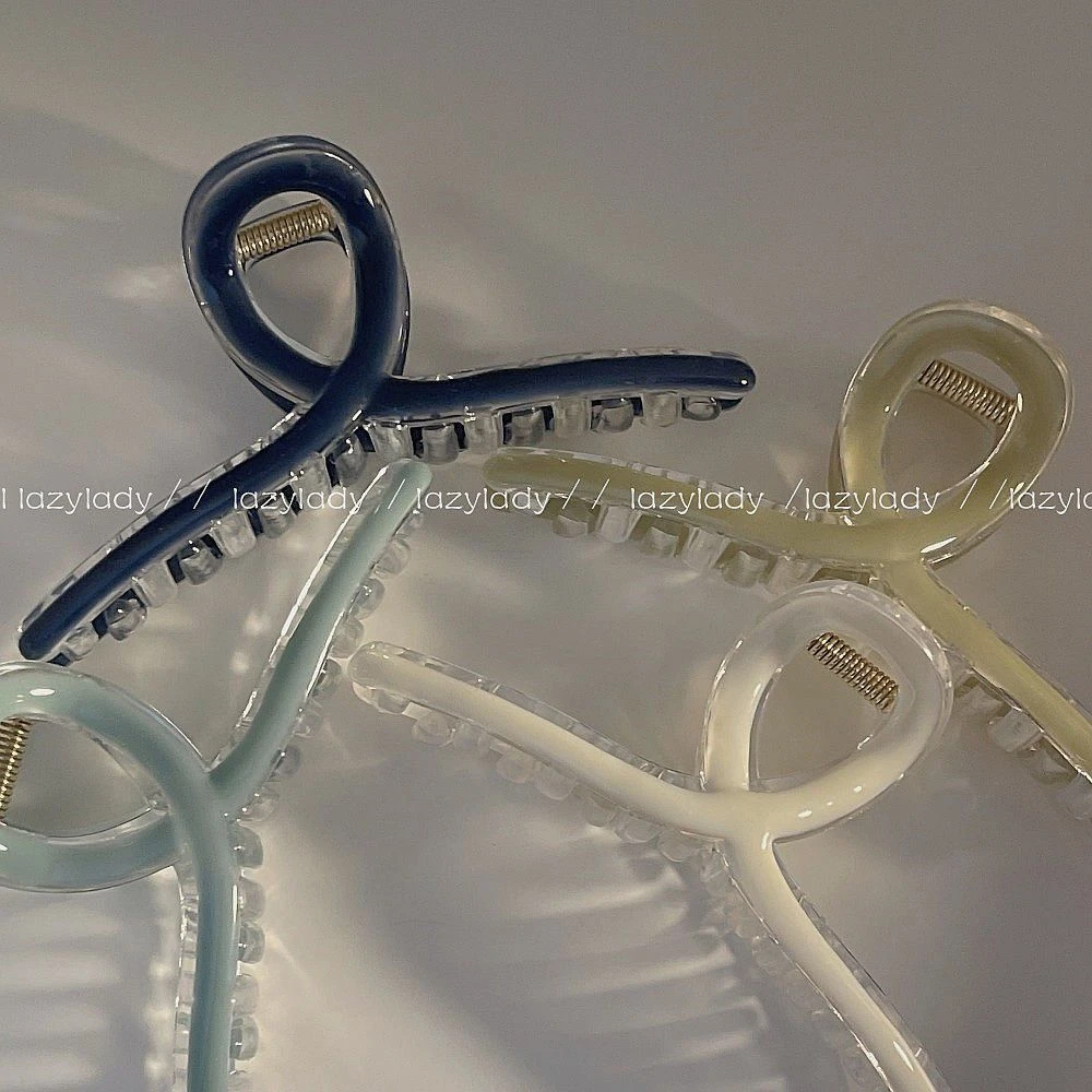 秀藏春夏新款鲨鱼抓 滴油款素色清清爽爽夏日抓夹盘发夹子 好看实