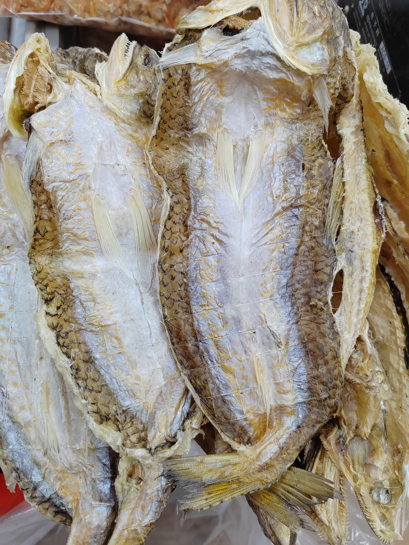 [那哥中乌鱼片]汕尾港鱿船晒中乌脯那哥鱼脯全淡足干开片