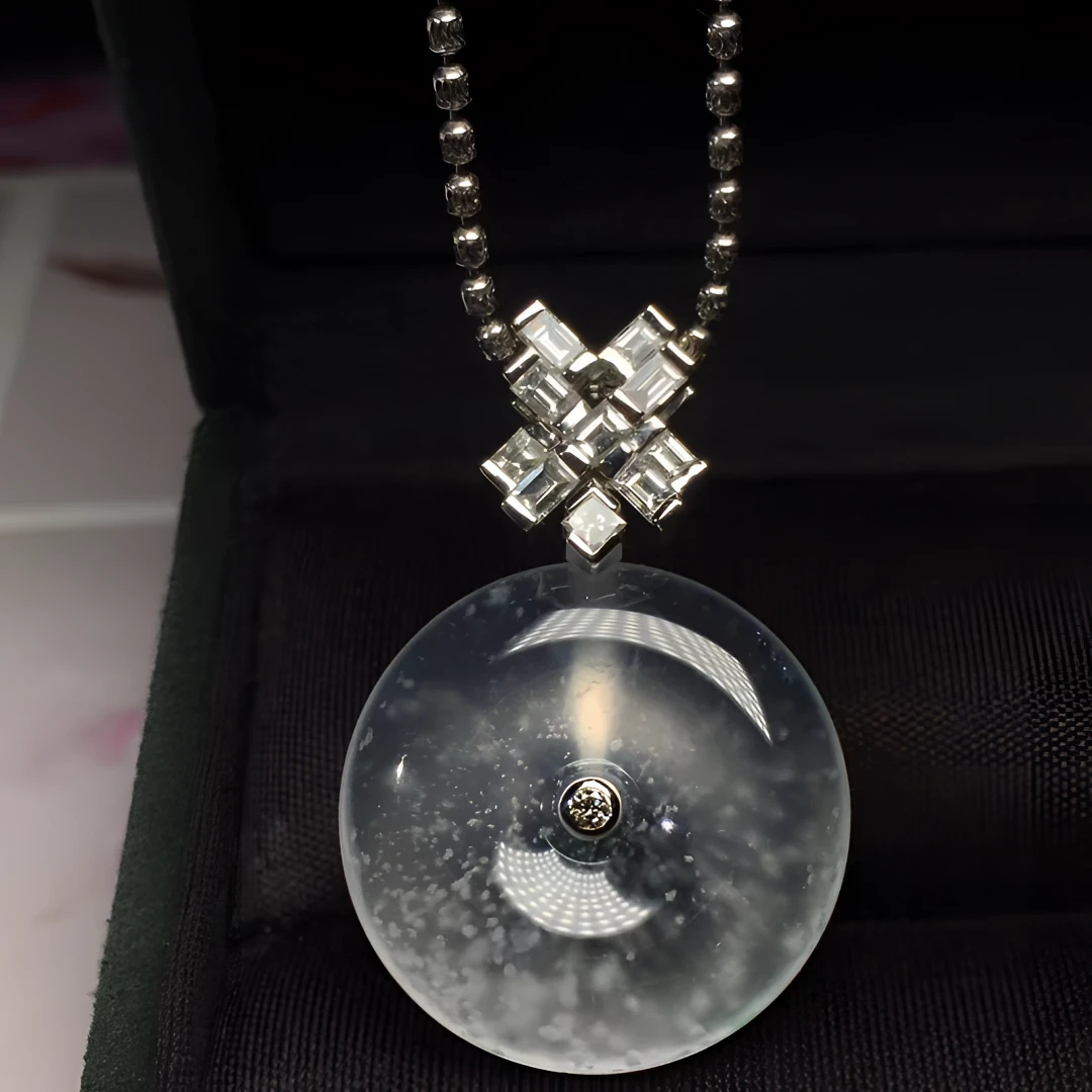 缅甸天然翡翠A货高冰透冰平安扣吊坠18K金豪华镶嵌气质款时尚款