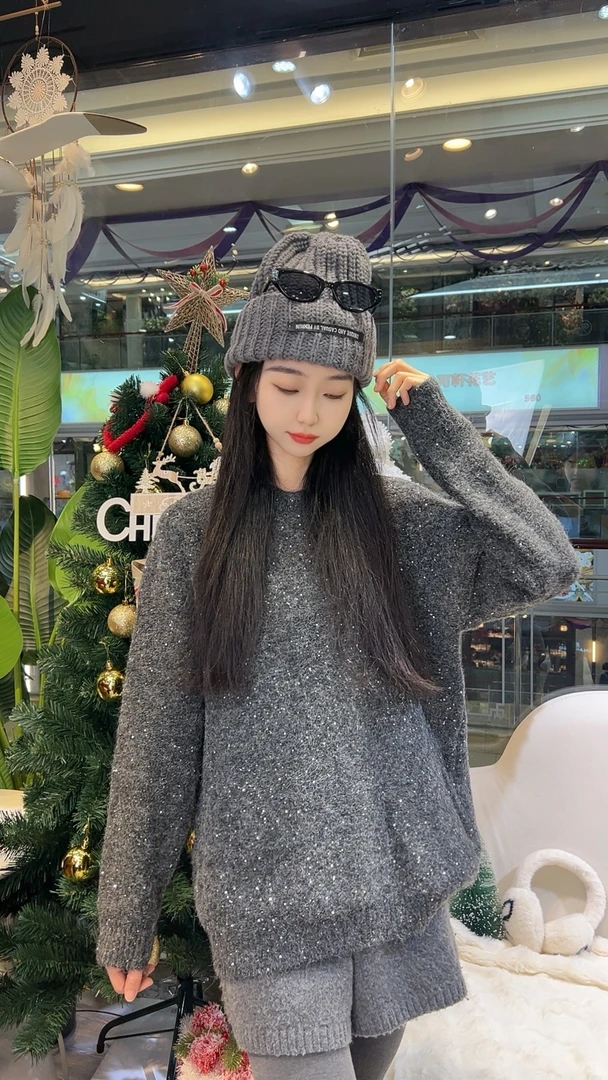 广州唐乐乐~时髦百搭星河闪耀圆领套头宽松闪闪毛衣 BF0386