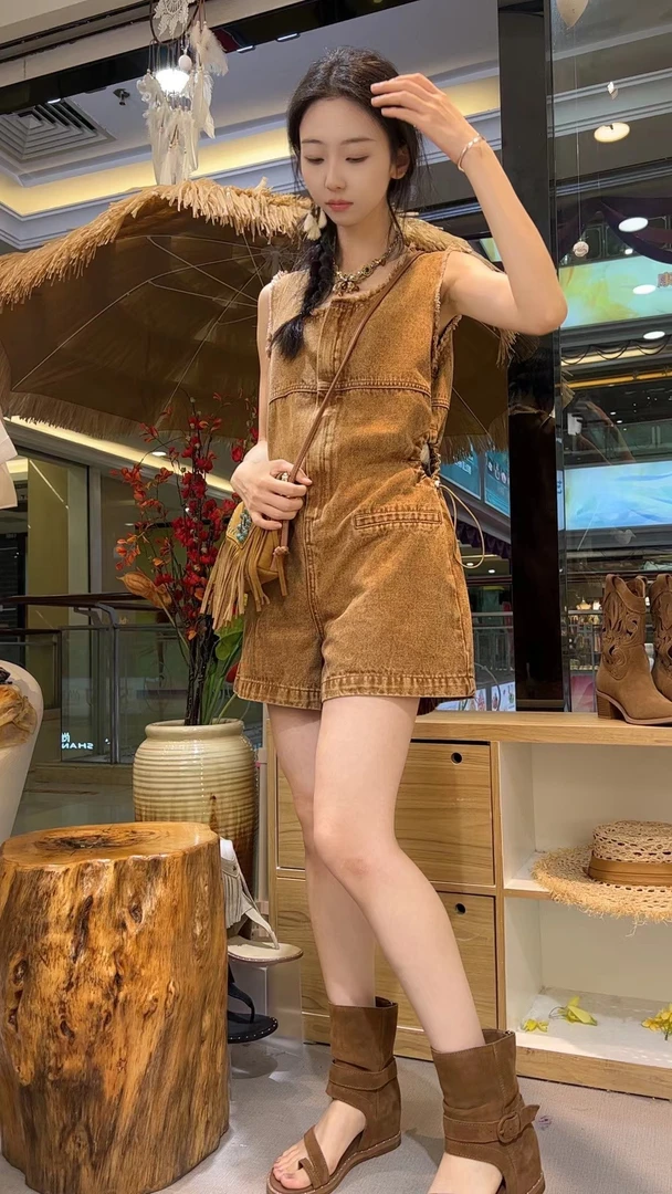 广州唐乐乐~2024夏季欧美风新款休闲时尚洗水牛仔连体短裤女装