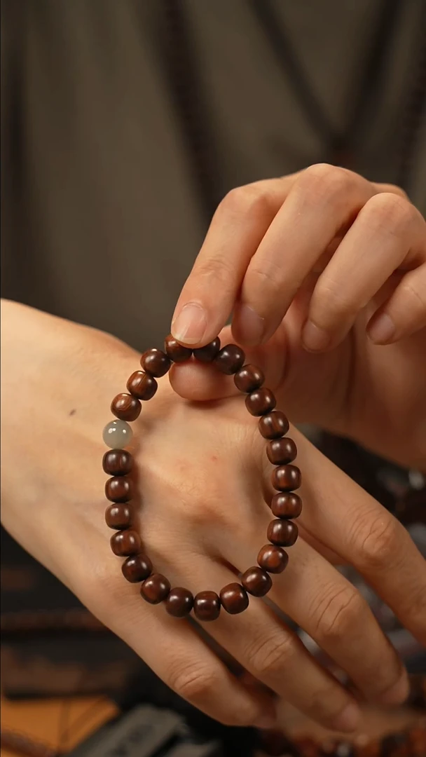 【闪购商品】黄花梨/降香黄檀手串/手链7x8老型配和田玉