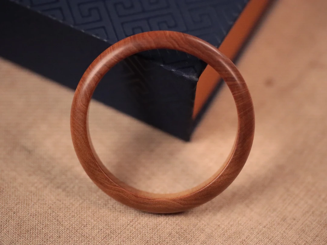 印度老山檀香定制【手镯】沉水1.0cm【贵妃镯】