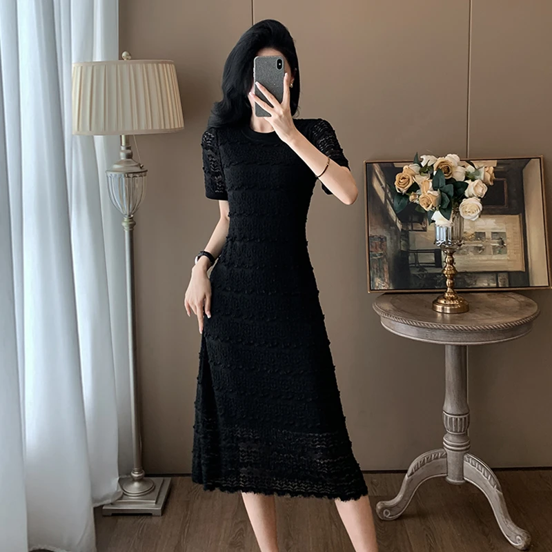 法式高级感黑色蕾丝连衣裙女夏季新款减龄气质收腰显瘦中长款裙子