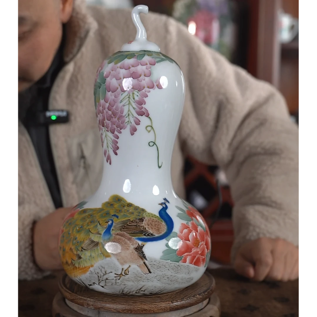 手绘紫气东来葫芦瓶