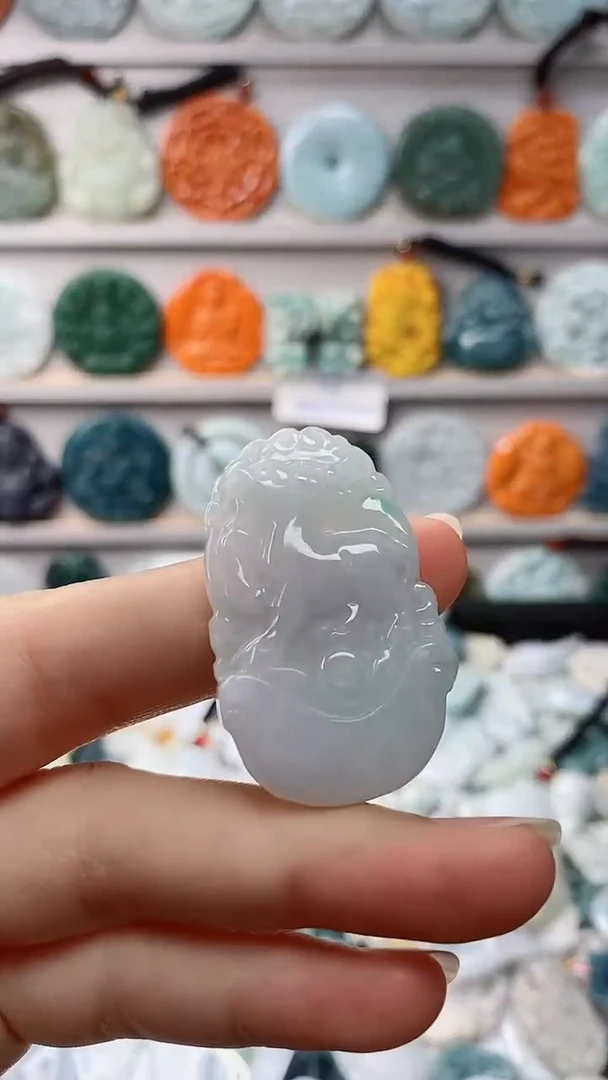 【闪购商品】翡翠颈饰未镶嵌天然翡翠A货
