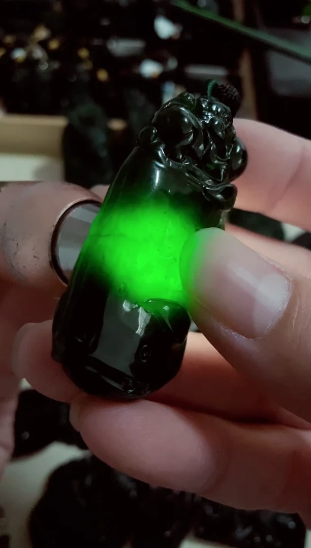 【闪购商品】翡翠手链未镶嵌毛货也有鉴赏期。