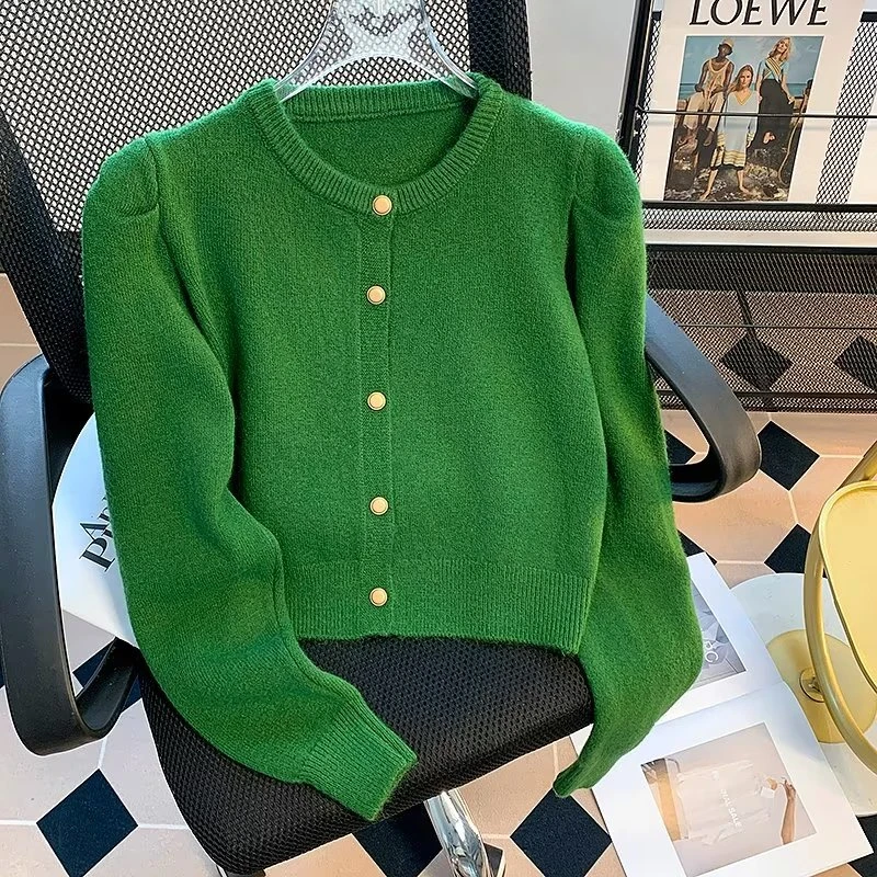 绿色针织衫上衣2024秋冬新款女韩版时尚短款慵懒风显白毛衣开衫潮