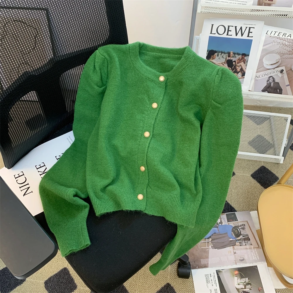 单排扣短款泡泡袖毛衣外套女2024秋冬新款温柔风减龄针织开衫上衣