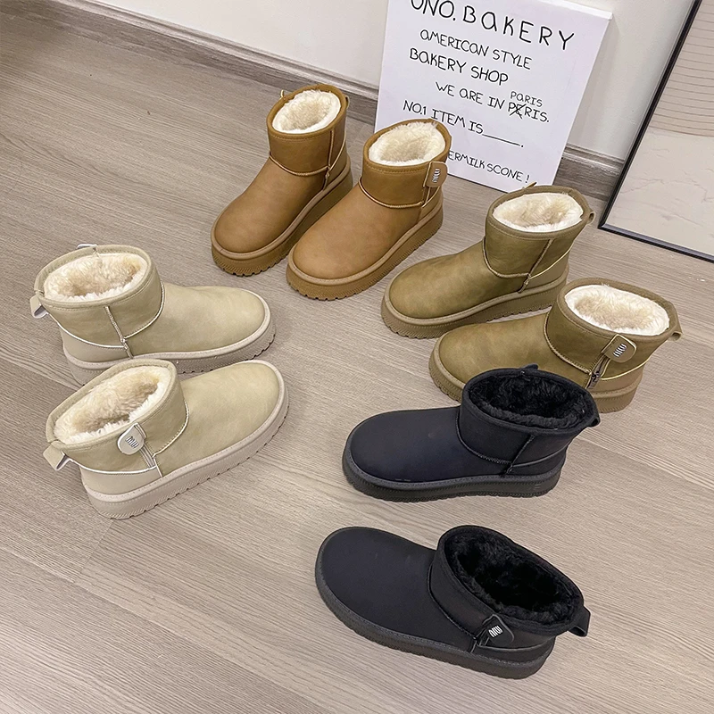 冬季新款时尚厚底短筒雪地靴休闲百搭加绒加厚保暖防滑冬季雪地靴