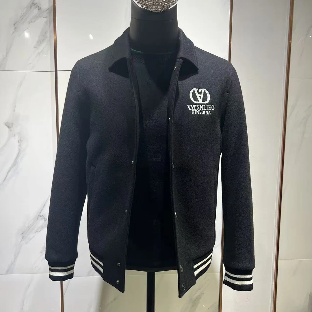 御锦阁2024秋冬款简约时尚图案刺绣男士翻领夹克轻奢潮流外套