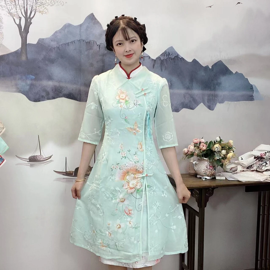 297  定位花 气质修身 双层娃娃领奥黛绿色旗袍