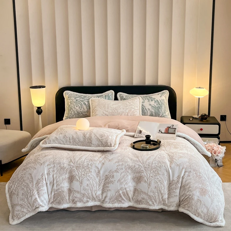 冬季新款立体雕花牛奶绒四件套高克重加厚绒保暖精雕花绒加绒