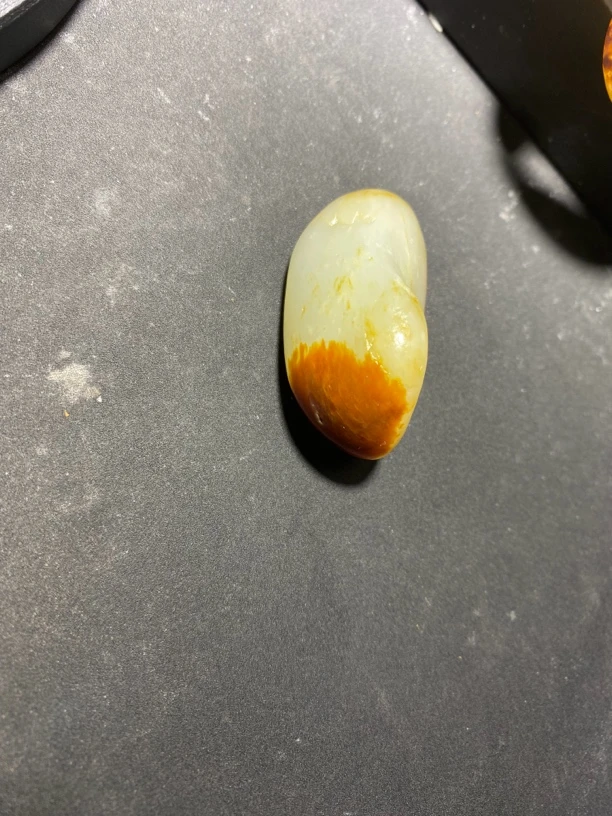 新疆和田玉挂件籽