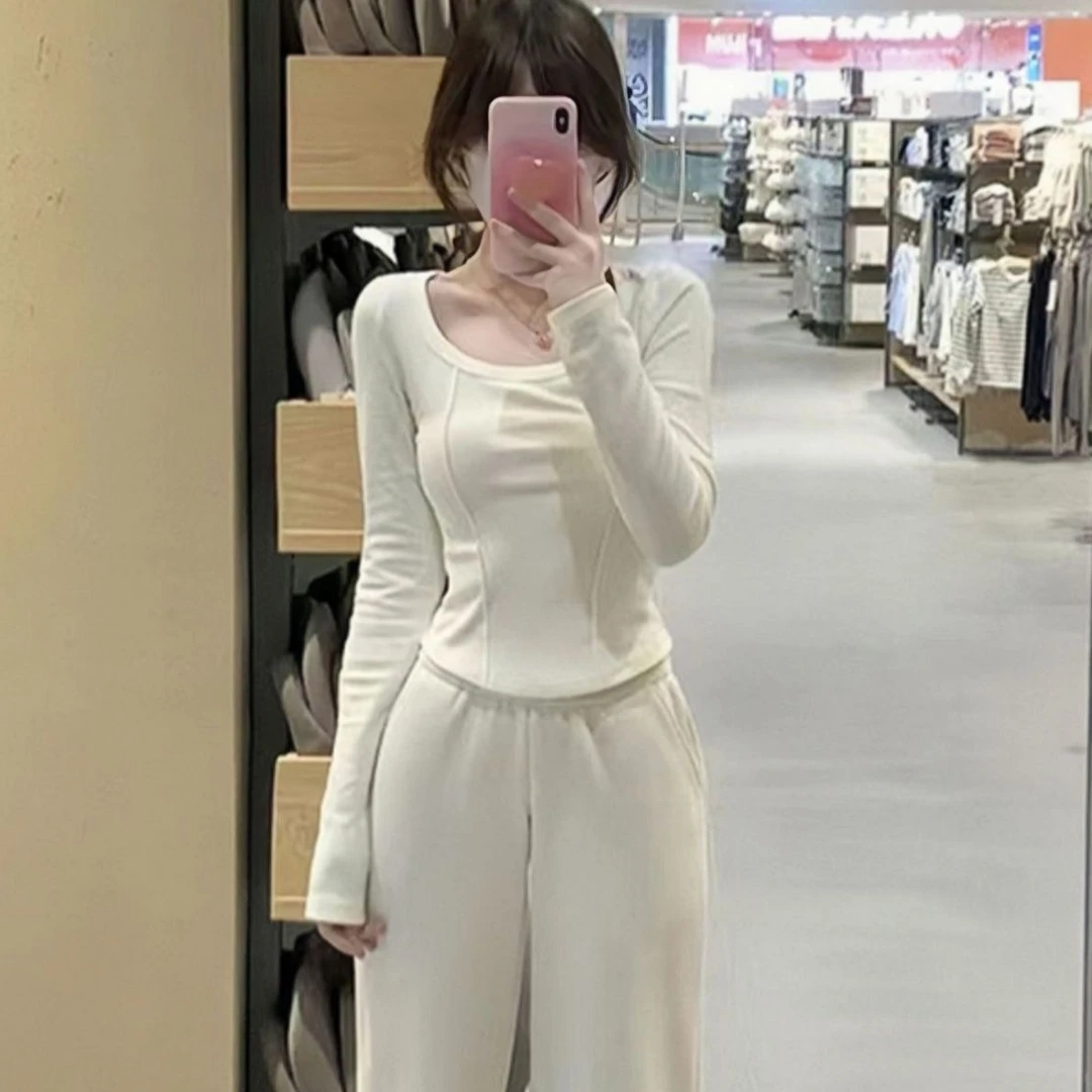 121设计感德绒方领长袖T恤女春秋冬内搭短款打底衫修身显瘦上衣