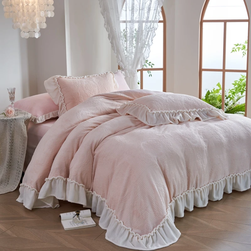 【晴美】雕花牛奶绒法式花边四件套-赫莲娜系列-奶油粉