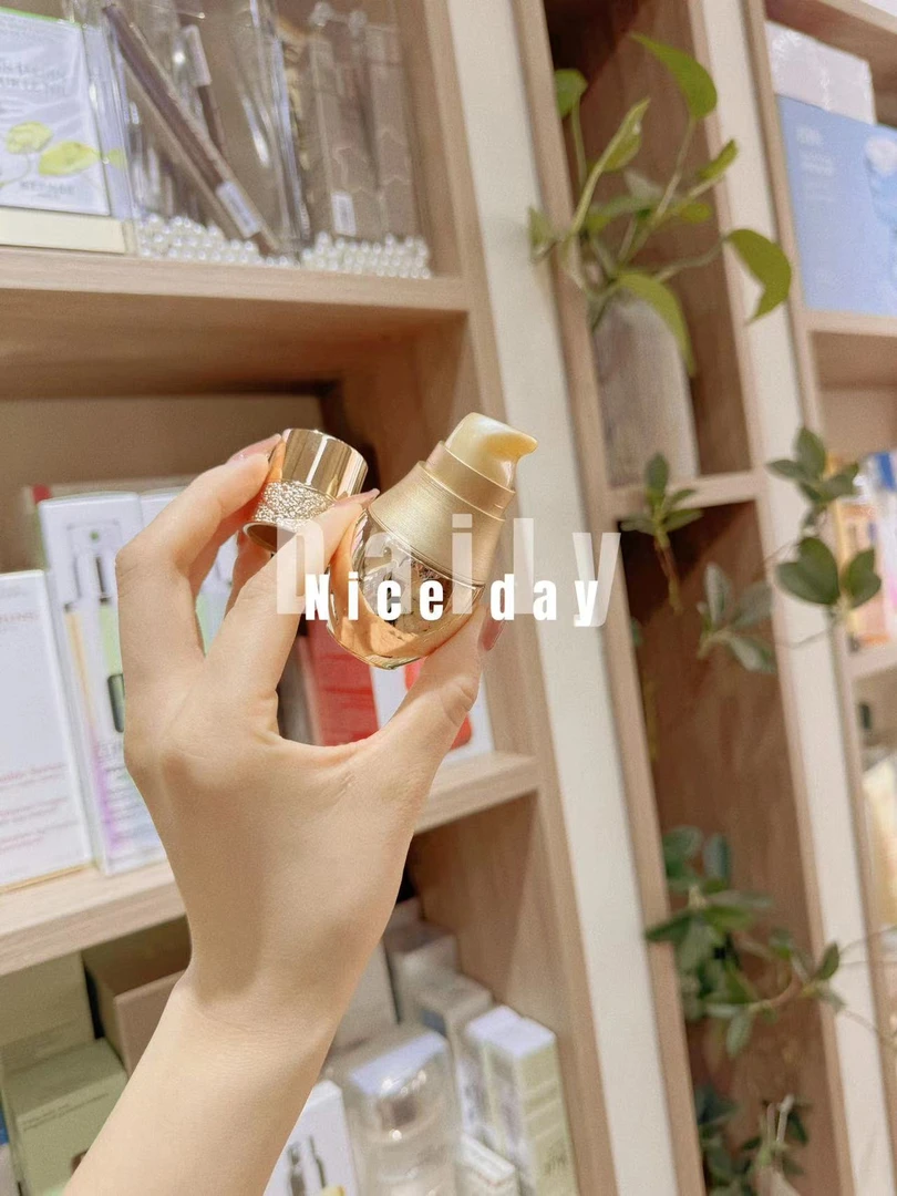 ou+精华瓶装！平衡水乳，缩孔孔！还你嫩滑好肌肤