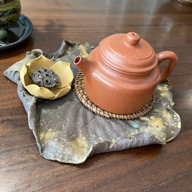 红降坡泥壶（150CC）