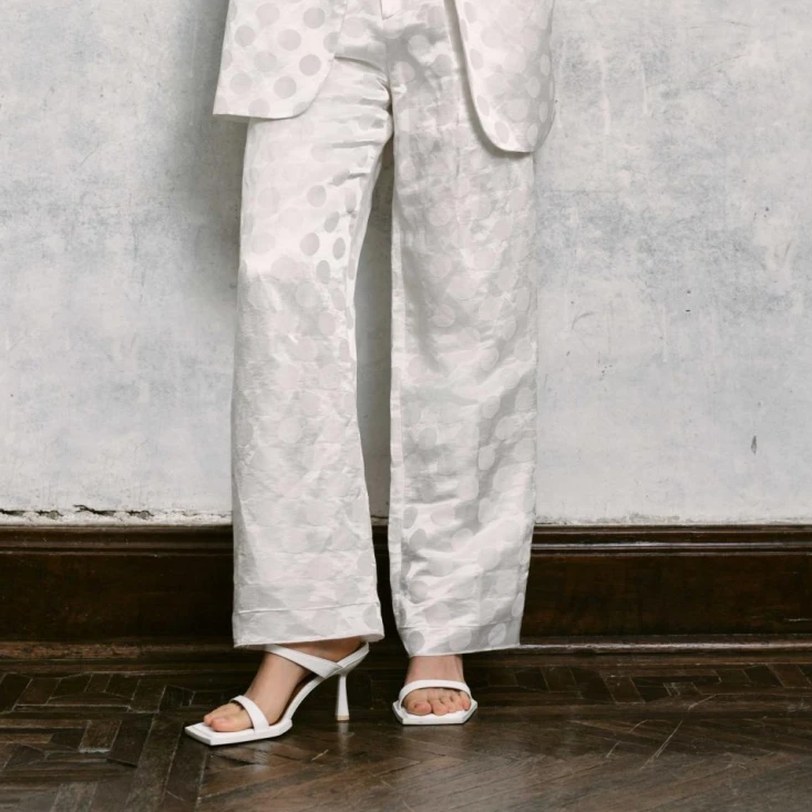 【顾文婷推荐】LA MAISON JADE玉琼国风 黑色白色圆圈裤子 J24S1085