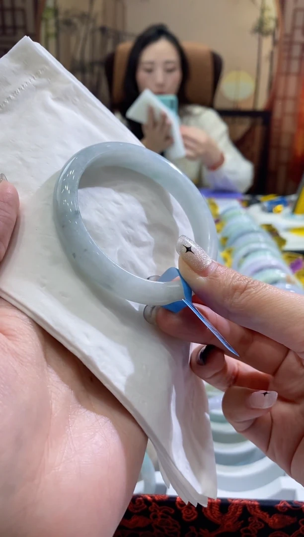 【闪购商品】翡翠手镯未镶嵌00011668