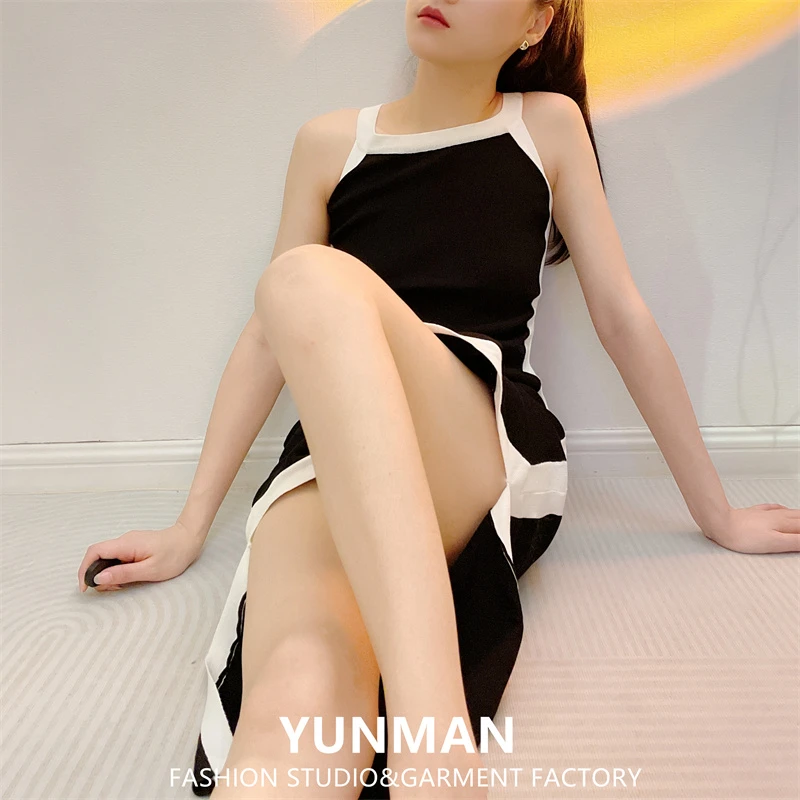 轻熟女法式修身针织连衣裙吊带裙收腰侧开叉包臀显瘦气质小黑裙女