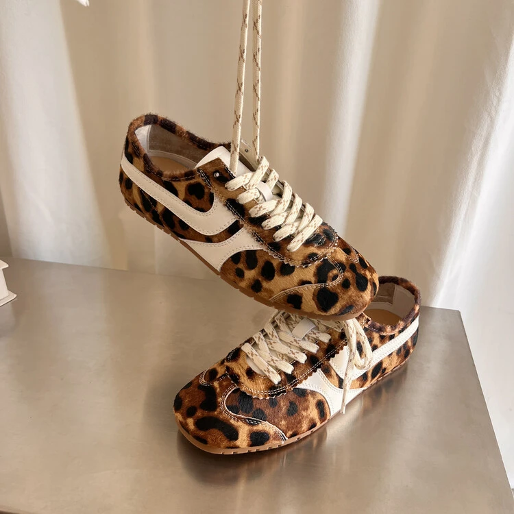 豹纹德训鞋女2024秋季休闲平底运动鞋真皮圆头秋冬复古女款跑步鞋