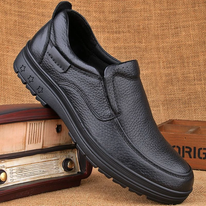 9082渡诺班尼休闲男士皮鞋新款头层牛皮一脚蹬软底防滑男士爸爸鞋