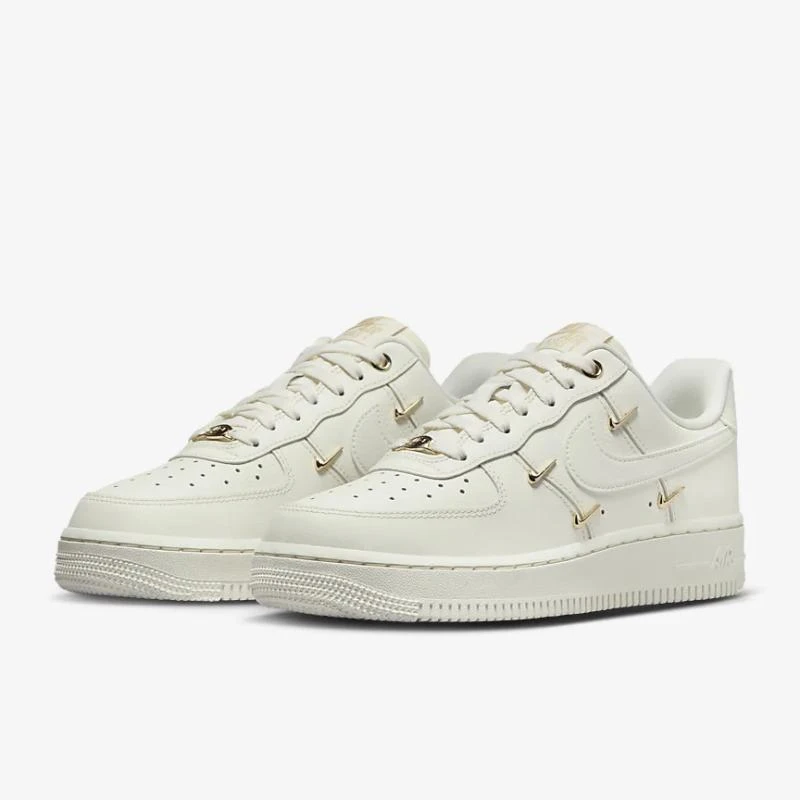 Nike耐克女鞋Air Force 1空军一号泫雅同款四钩AF1板鞋FV3654-111