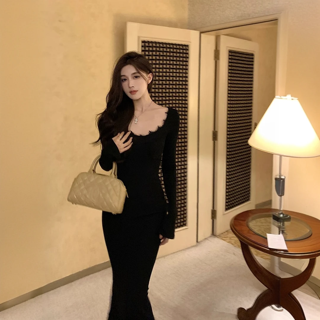 蕾丝拼接性感修身内搭连衣裙女2025秋冬新款显瘦心机打底鱼尾裙