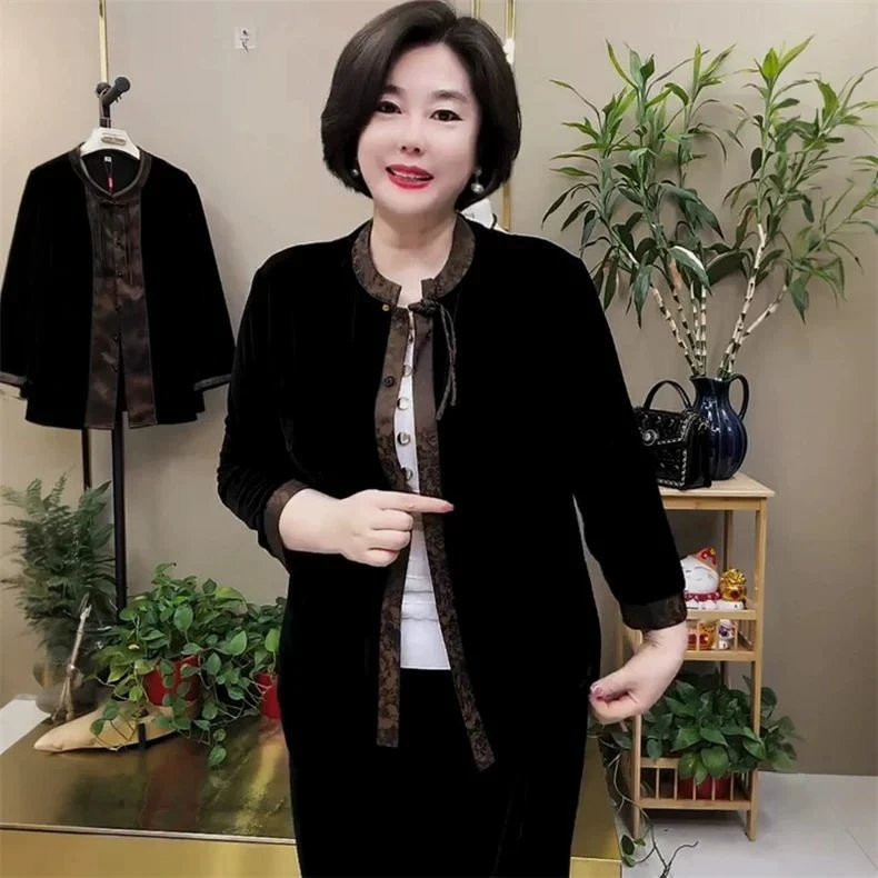 秋冬新款国风丝绒上衣中老年妈妈装气质减龄洋气大码开衫外套女