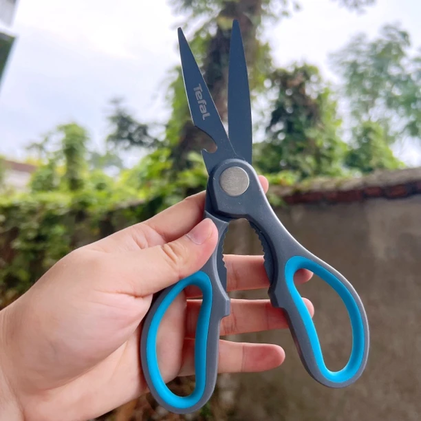 出法国蓝色厨房剪一支（微瑕）