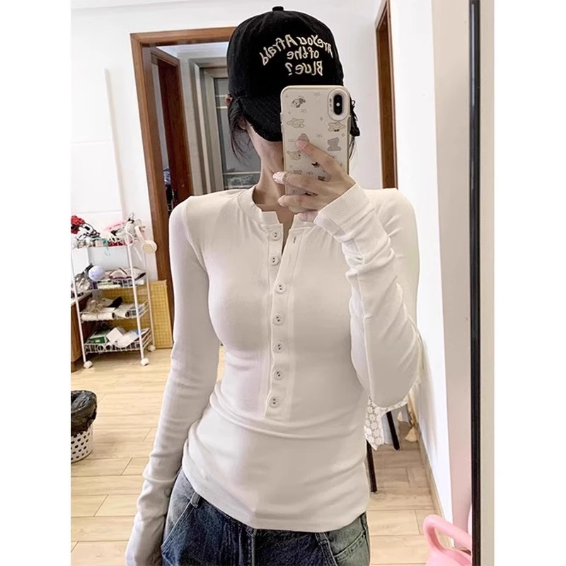 心机V领纽扣螺纹长袖T恤女秋冬弹力修身内搭打底衫别致半开领上衣